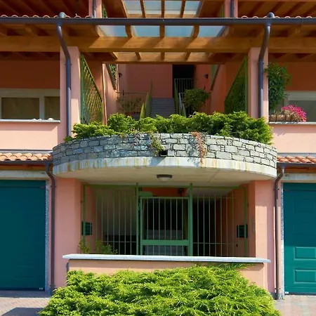 Casa Turchese Con Fantastica Vista 베르카나