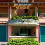 Casa Turchese Con Fantastica Vista Vercana